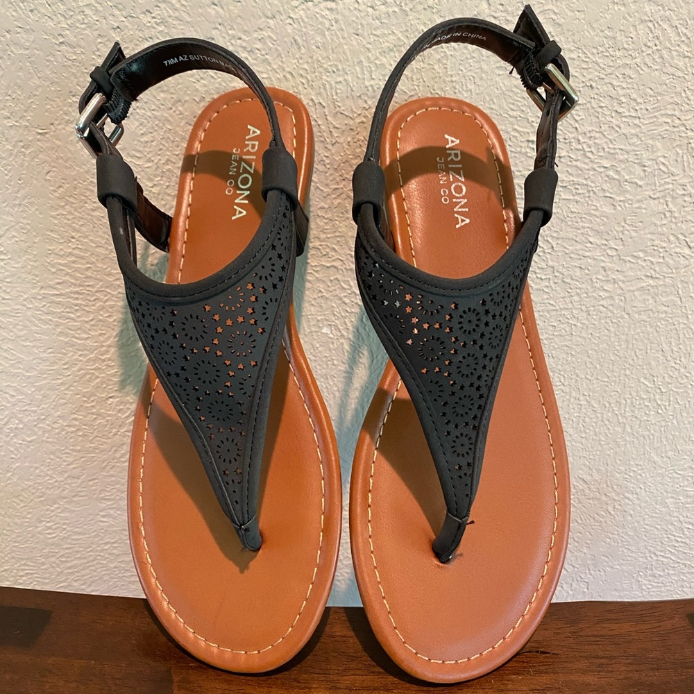 Arizona Sutton Triangle Sandals